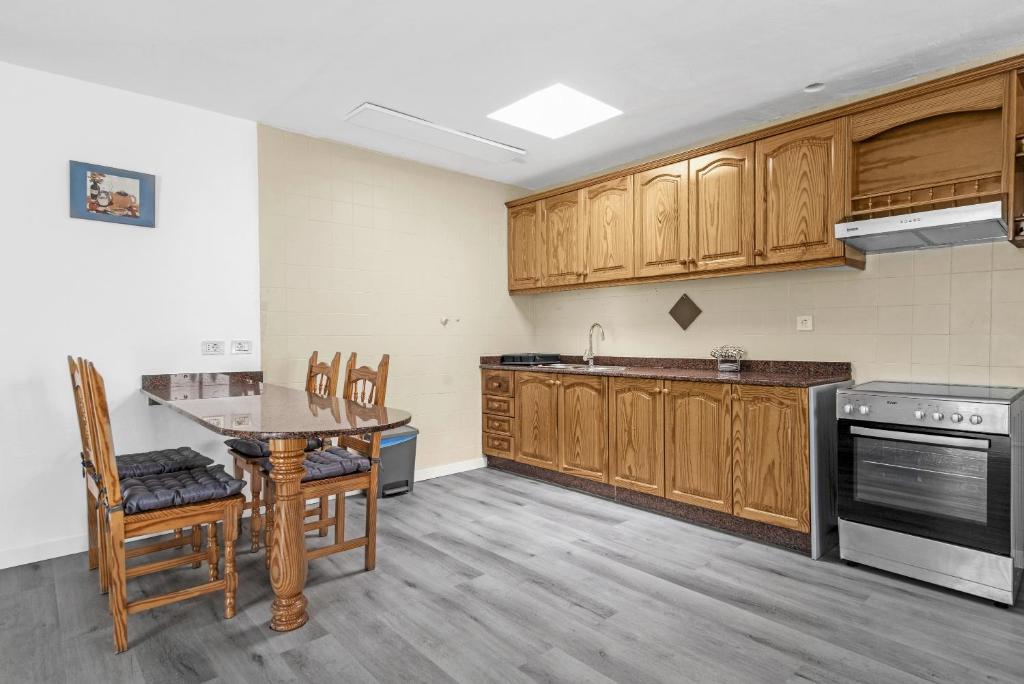 A kitchen or kitchenette at Casa Carmencita