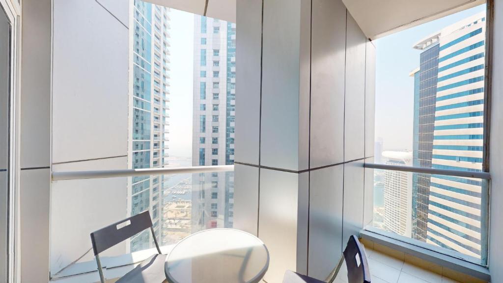 Primestay - 2BR در تورچ تاور - دبی مارینا