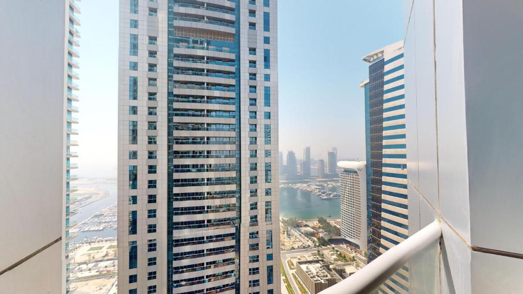 Primestay - 2BR در تورچ تاور - دبی مارینا