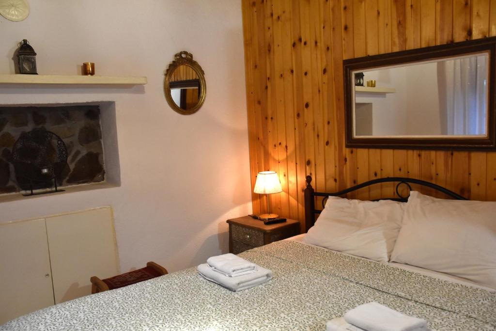 Postel nebo postele na pokoji v ubytování Kactro House