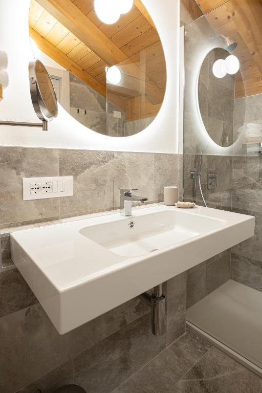 Koupelna v ubytování Agriturismo Sadira