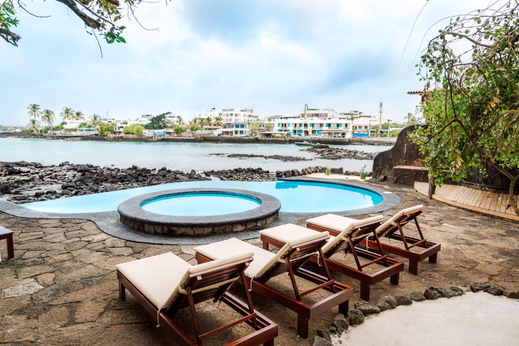 Villa Escalesia Galápagos Waterfront Hotel photo