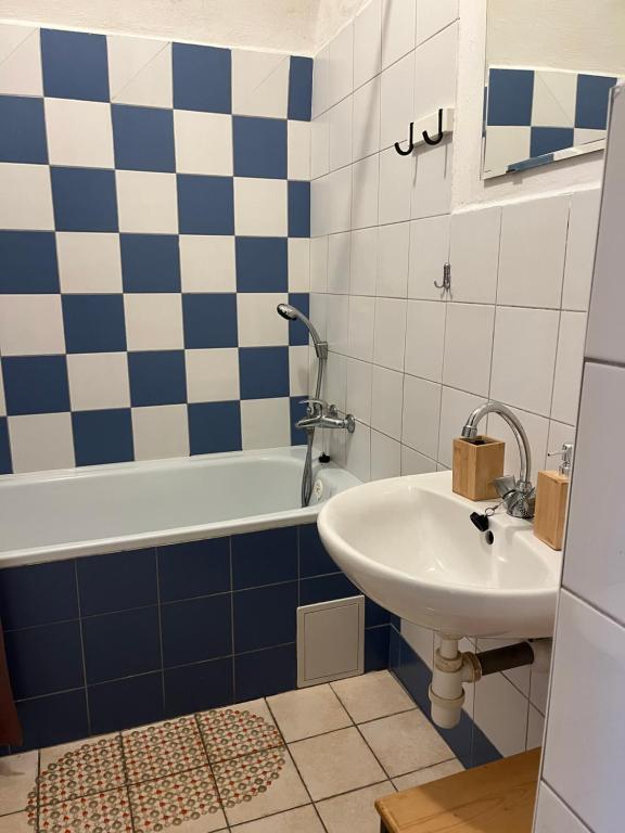 Ένα μπάνιο στο Travel Hostel