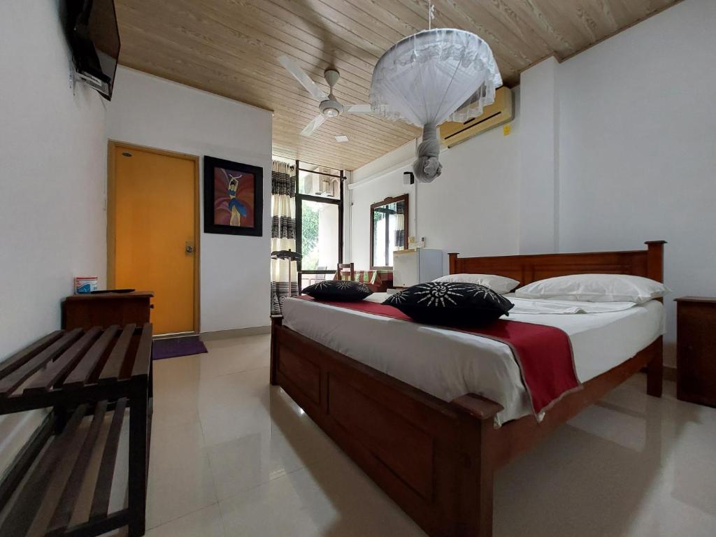 Lake Wave Hotel - غرفة قياسية مزدوجة مع مروحة
