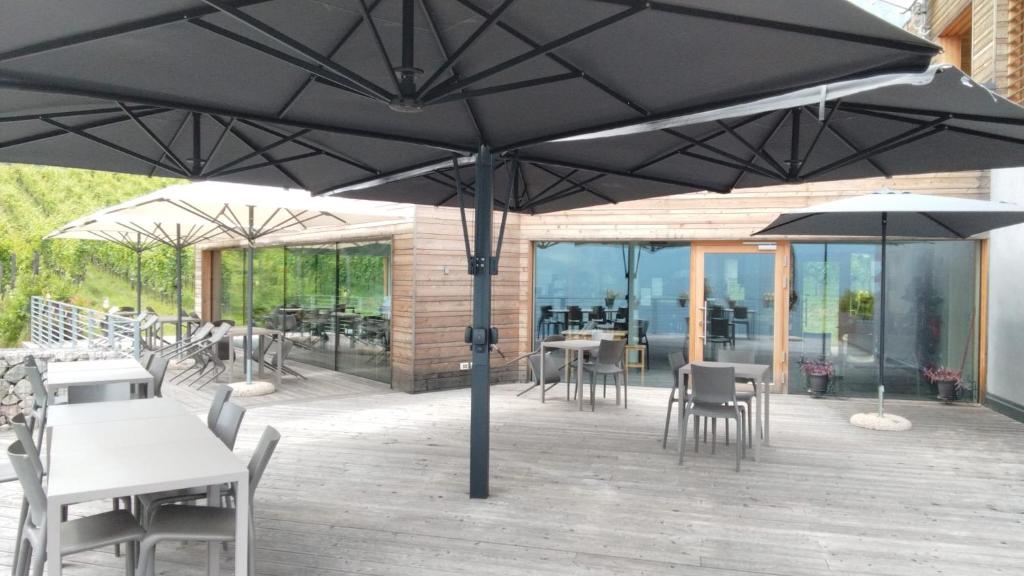 A restaurant or other place to eat at Agriturismo Margone