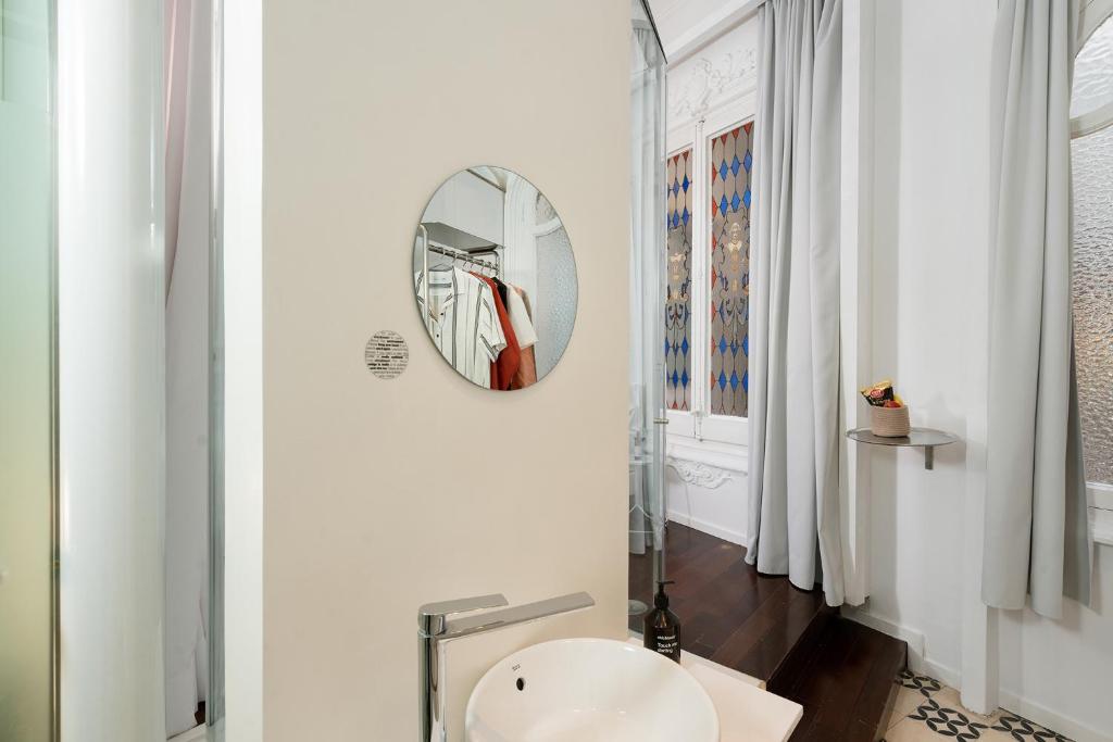 Kúpeľňa v ubytovaní Chic & Basic Born Boutique Hotel