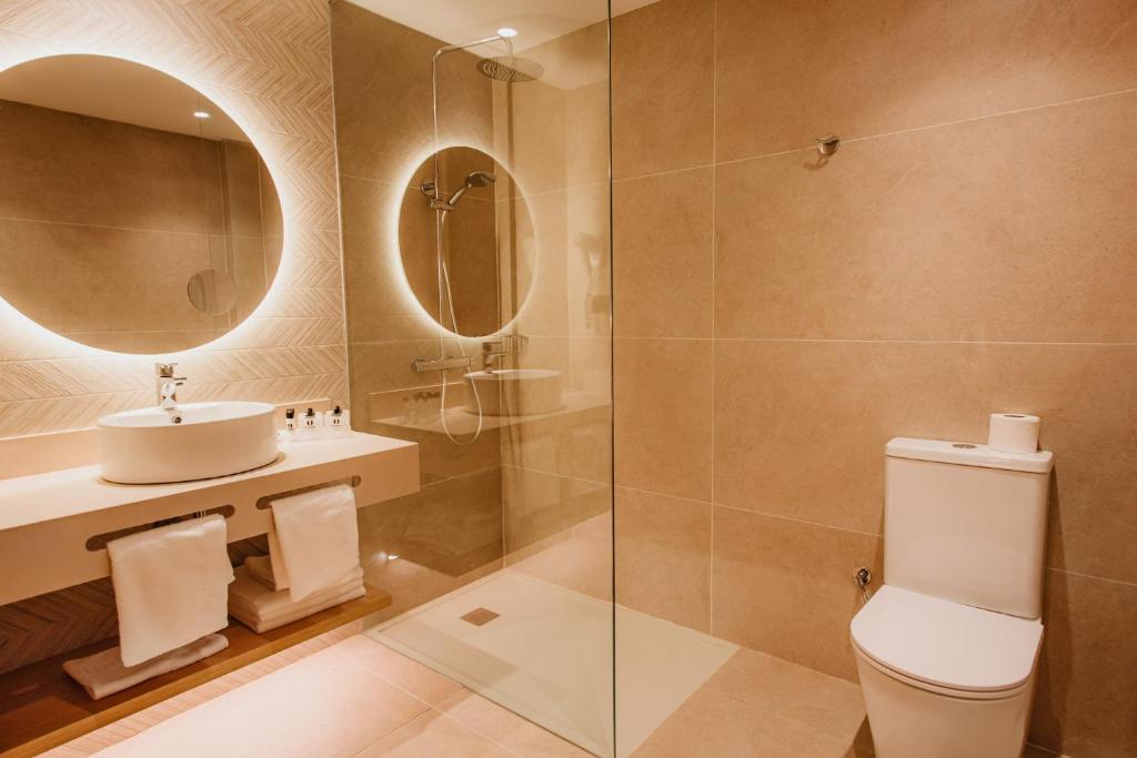 Koupelna v ubytování Hotel Miramar