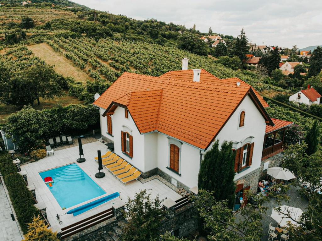Bazén v ubytovaní Badacsony Villa Ria alebo v jeho blízkosti