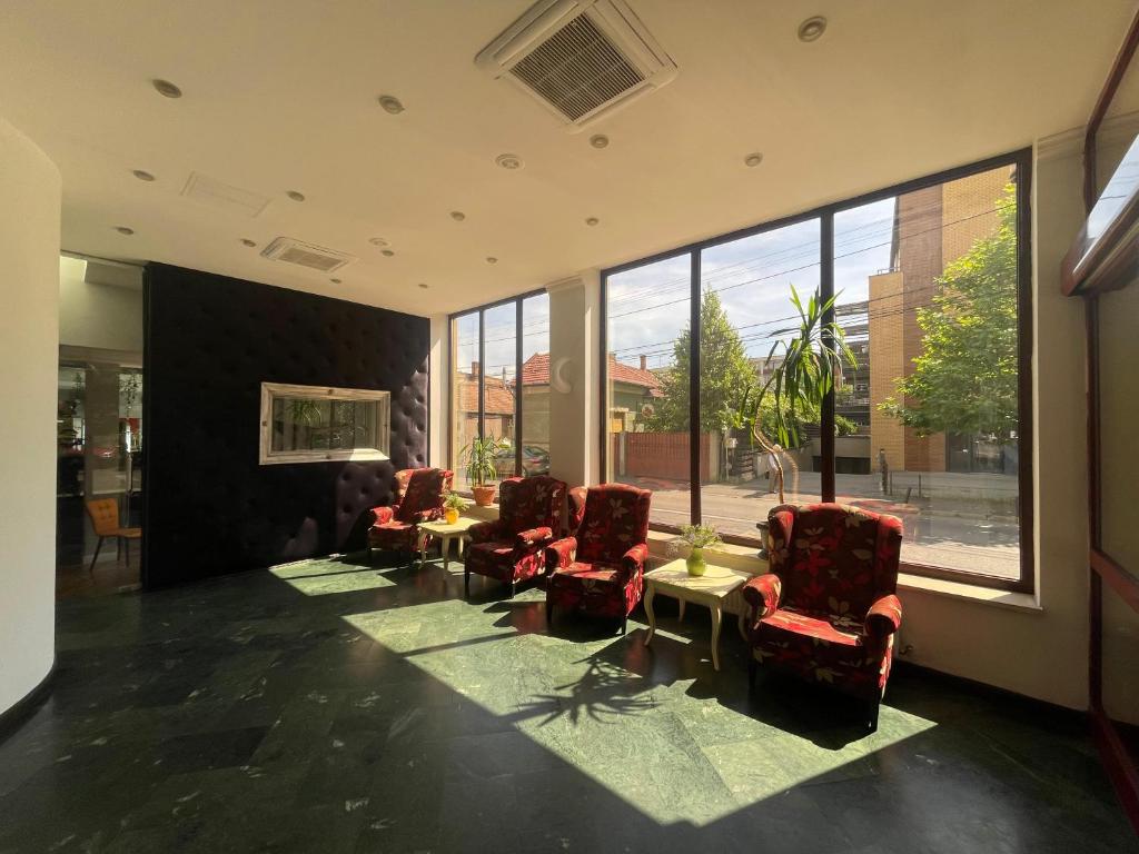 Topaz Boutique - Resim 4