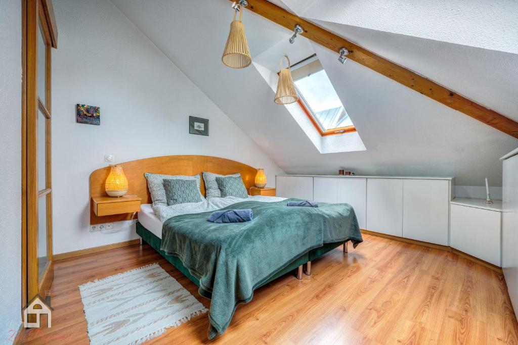 Postel nebo postele na pokoji v ubytování ACME Apartments