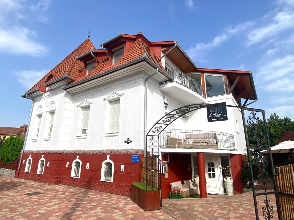 Villa Lillybeth Garden Rooms 8360 Keszthely, Móra Ferenc utca 5/1 kép - 1