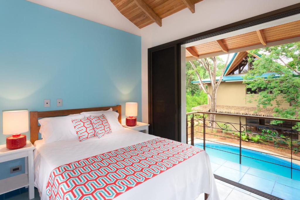 Bazén v ubytování Olas Verdes Hotel nebo v jeho okolí