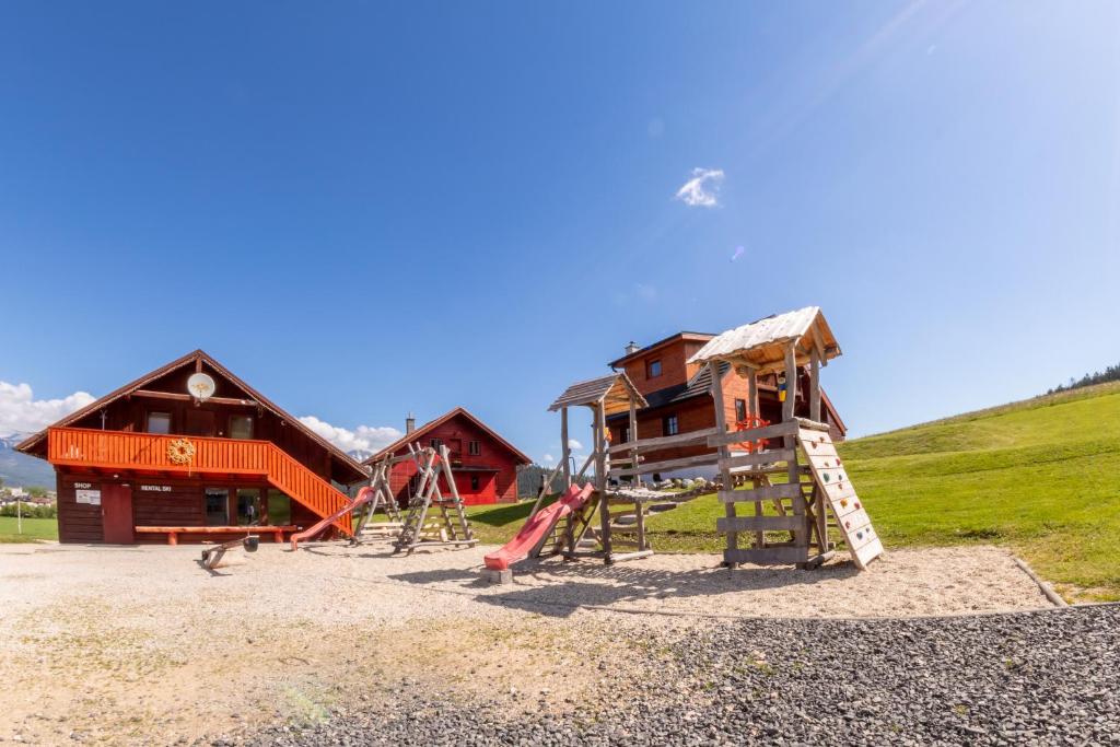 Fotografie z fotogalerie ubytování Chaty Snowflakes v Snowpark Lučivná v destinaci Lučivná