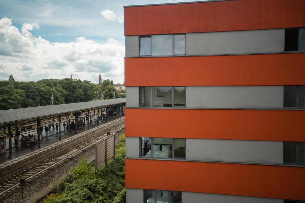 Apartmenthaus Berlin Neukölln - Resim 24