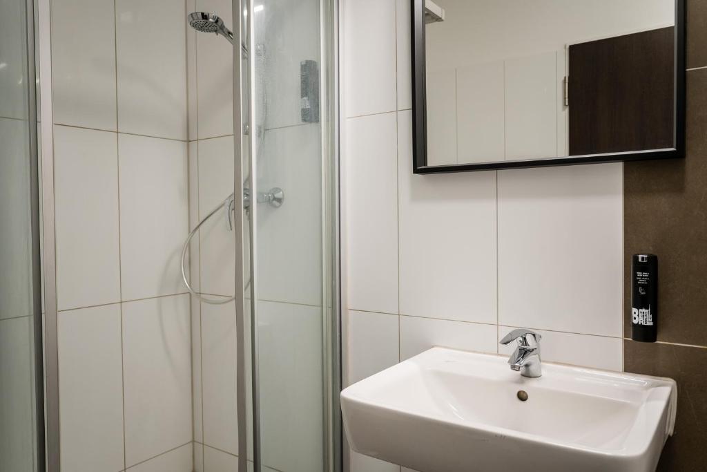 Apartmenthaus Berlin Neukölln - Resim 28