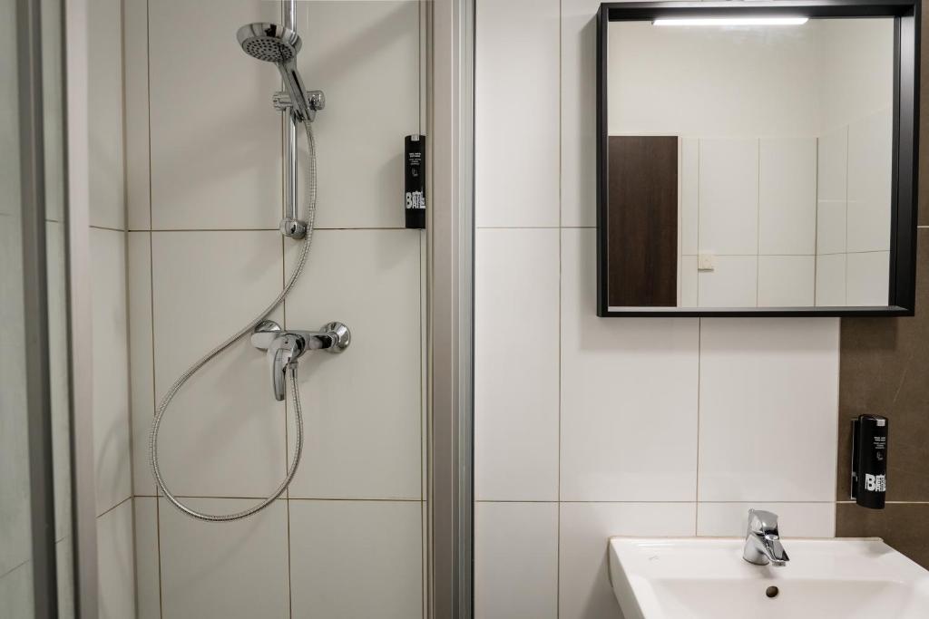 Apartmenthaus Berlin Neukölln - Resim 30