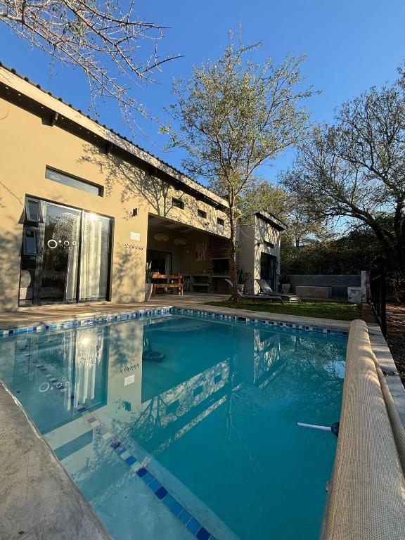 Hyena Den - Marloth Park - Bird House, Marloth Park (prezzi aggiornati