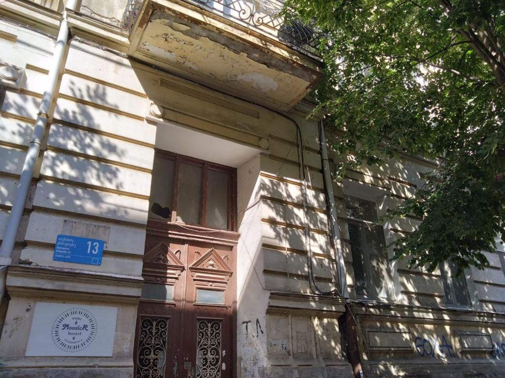 Budova, kde se hostel nachází