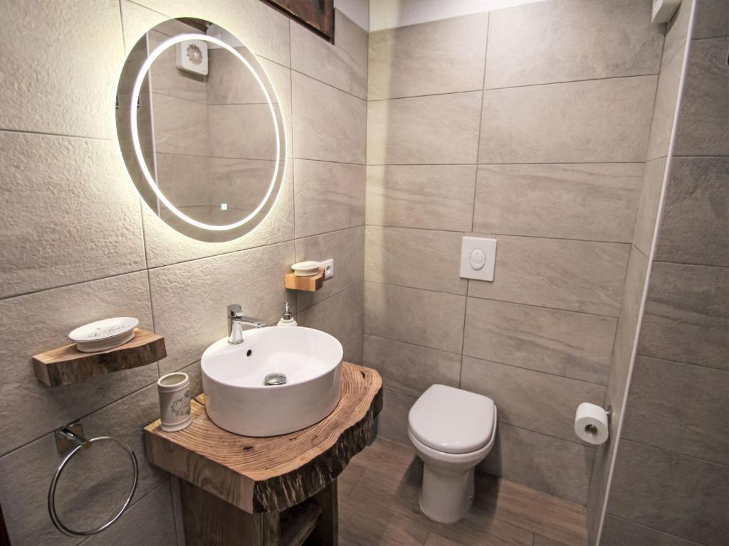 Koupelna v ubytování Apartment Ciliegio by Interhome