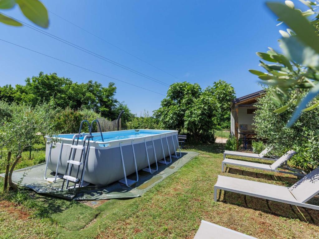 Bazén v ubytování Holiday Home Finida by Interhome nebo v jeho okolí