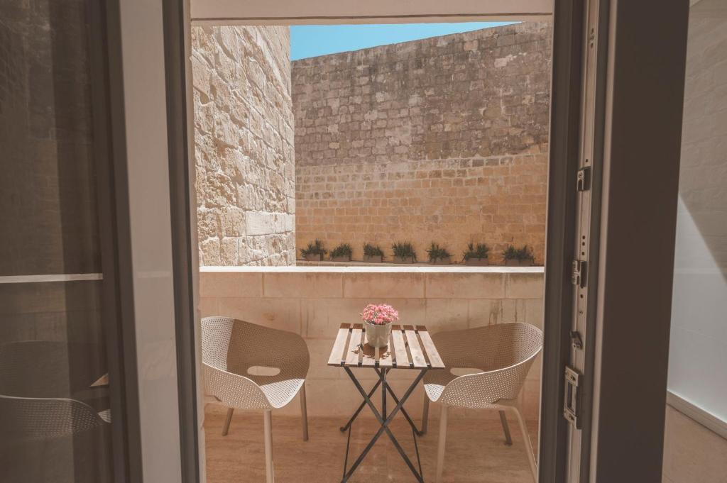 Maria Rosa Suites - Habitación Doble O Doble Con Balcón Y Sofá Cama