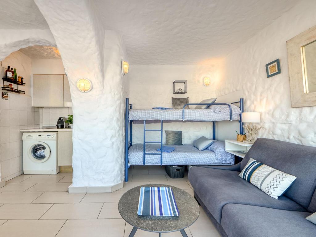 Posedenie v ubytovaní Apartment Roses Holiday Center-21 by Interhome