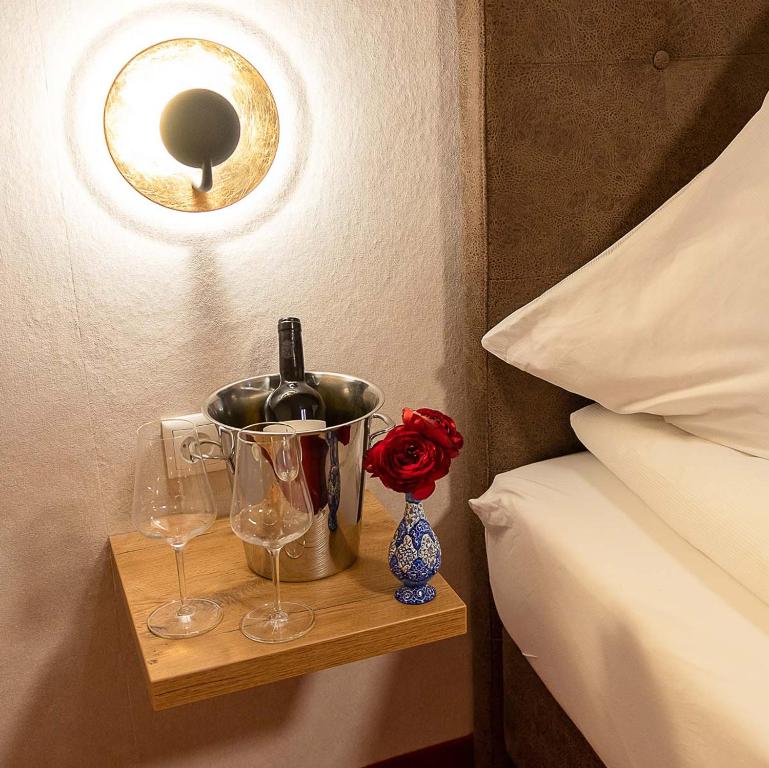 Postel nebo postele na pokoji v ubytování Bad Resort