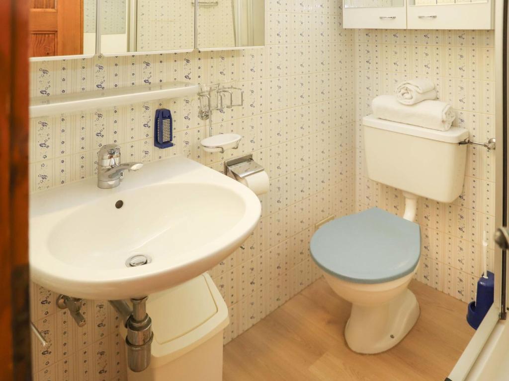 Koupelna v ubytování Apartment Vert Pré 3 by Interhome