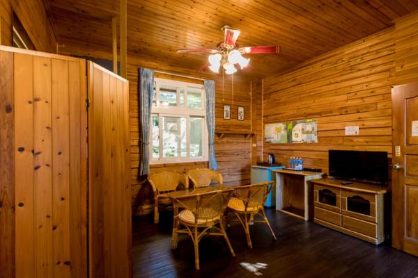 TV a/nebo společenská místnost v ubytování Xiangquan Leisure B&B