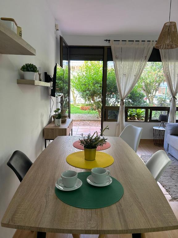 Posezení v ubytování Apartamento Berlin! Paseo Marítimo 2ª linea de mar.