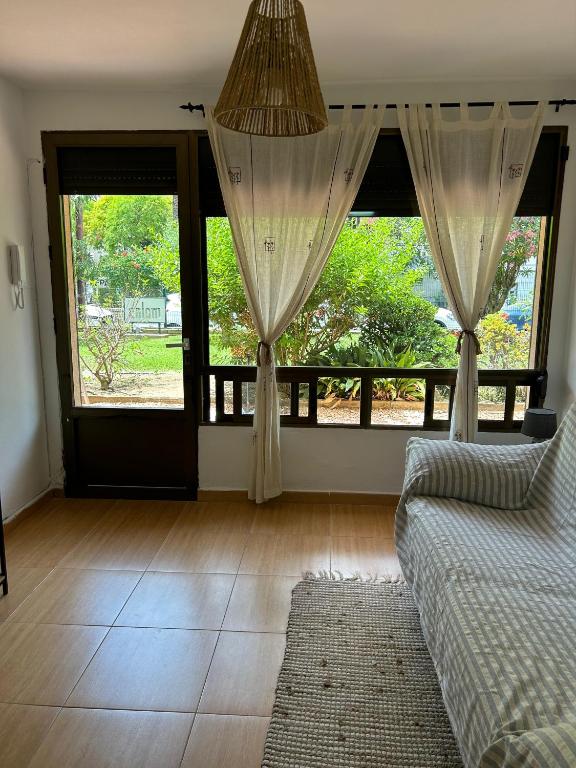 Posezení v ubytování Apartamento Berlin! Paseo Marítimo 2ª linea de mar.