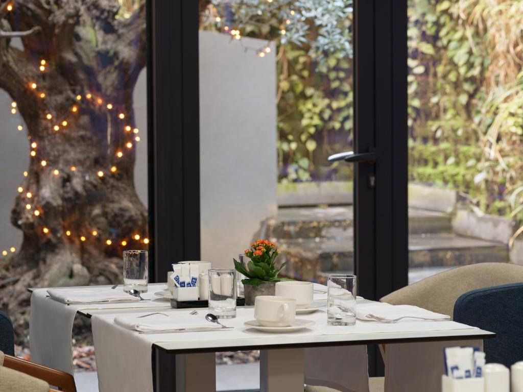 H10 Urquinaona Plaza - Resim 15