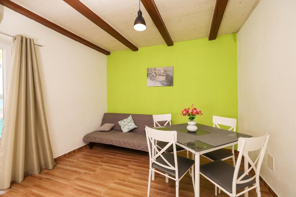 Posedenie v ubytovaní Apartments Feliks