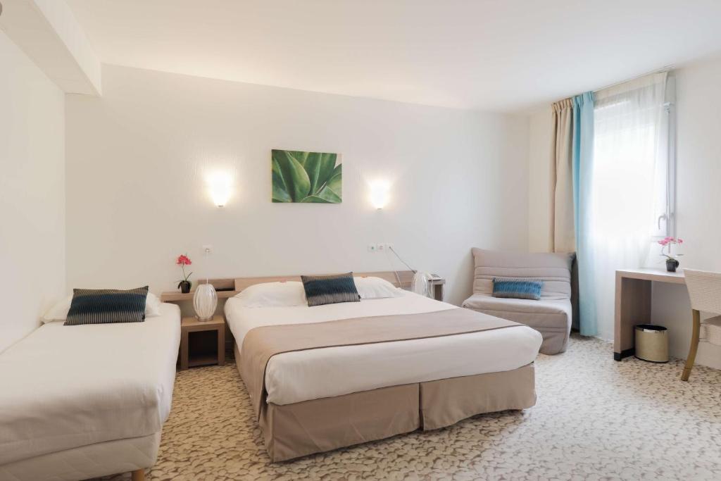 Brit Hotel Alghotel - Family Room