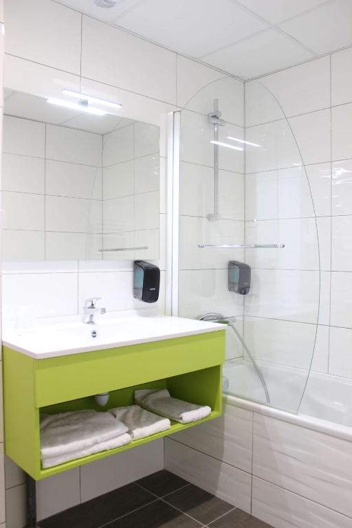 Brit Hotel Brive La Gaillarde - Restaurant La Limousine - Chambre Double Standard