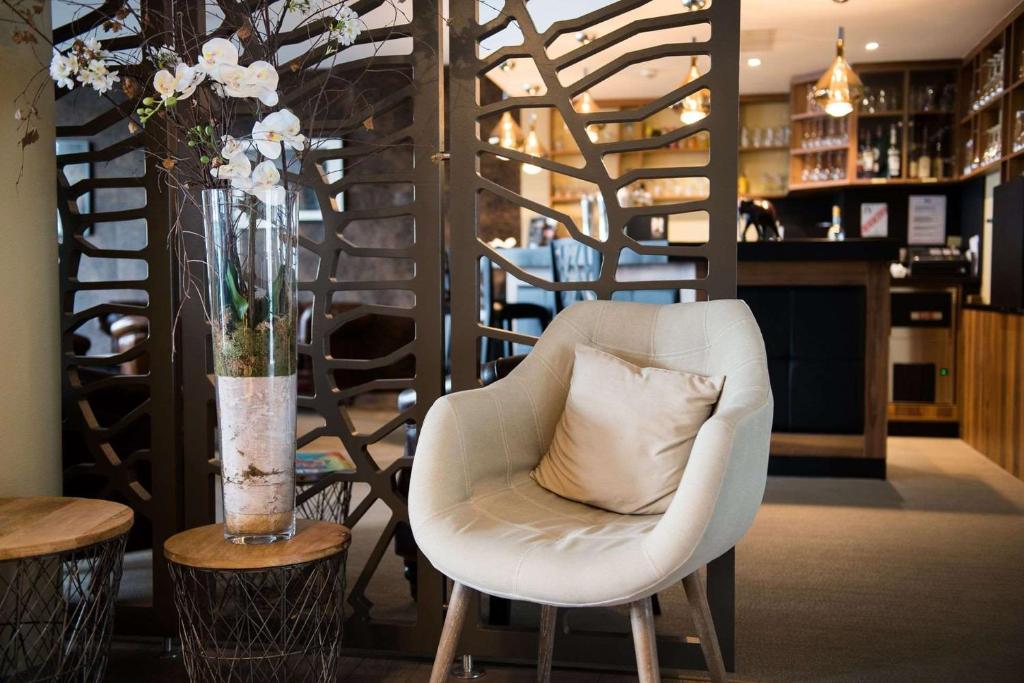 Posezení v ubytování Le Lodge Brit Hotel Strasbourg Zenith