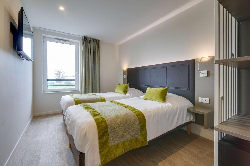 Brit Hotel Confort Saint-Dizier - Habitación Cuádruple
