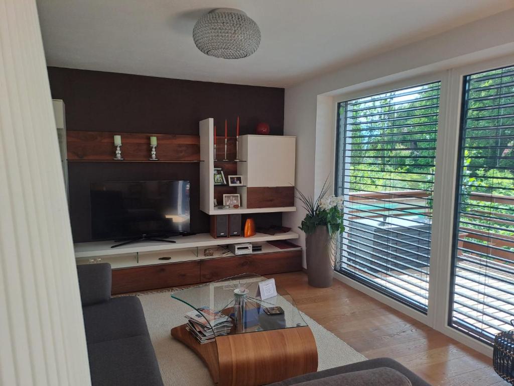 Kuchyň nebo kuchyňský kout v ubytování Ferienhaus Atterseetraum