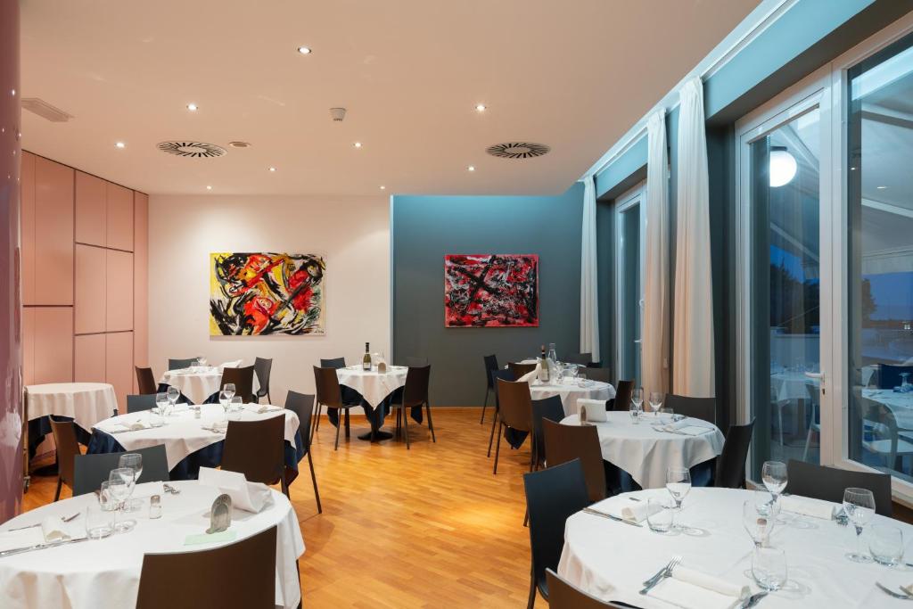 Restaurace v ubytování Hotel Scogliera