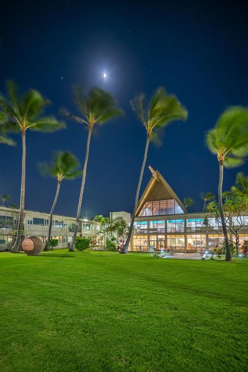 Maui Beach Hotel photo