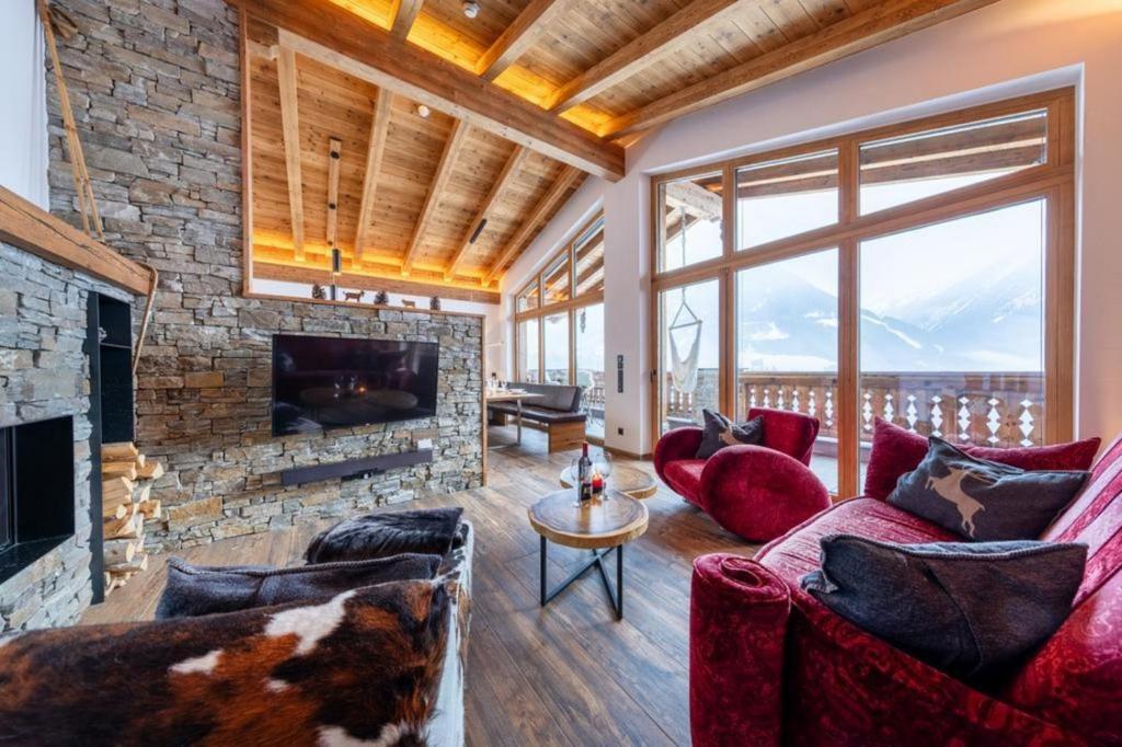 Μια τηλεόραση ή/και κέντρο ψυχαγωγίας στο Nationalpark Chalet Kristallwand