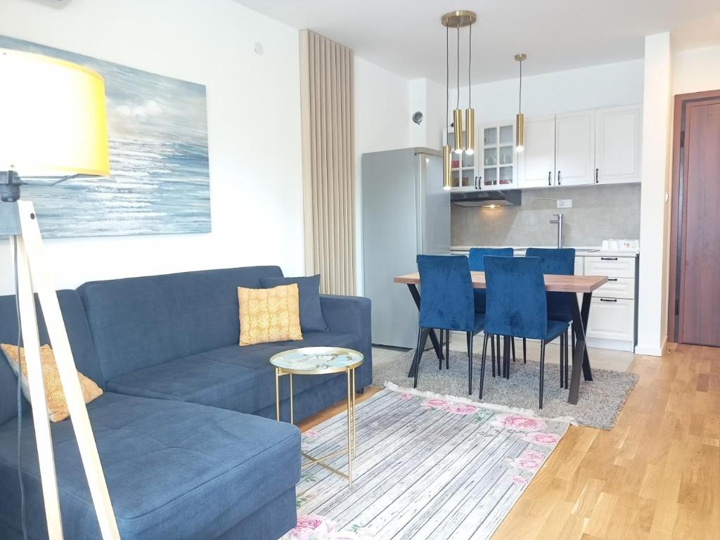 Kuchyň nebo kuchyňský kout v ubytování OPERA LUX APARTMENTS - Green Hill kompleks Sokobanja & Free Parking - kod Akva Parka