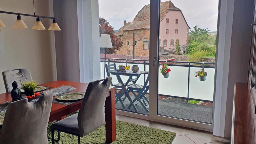 Ferienhaus am Stadtgraben - Apartment With Balcony