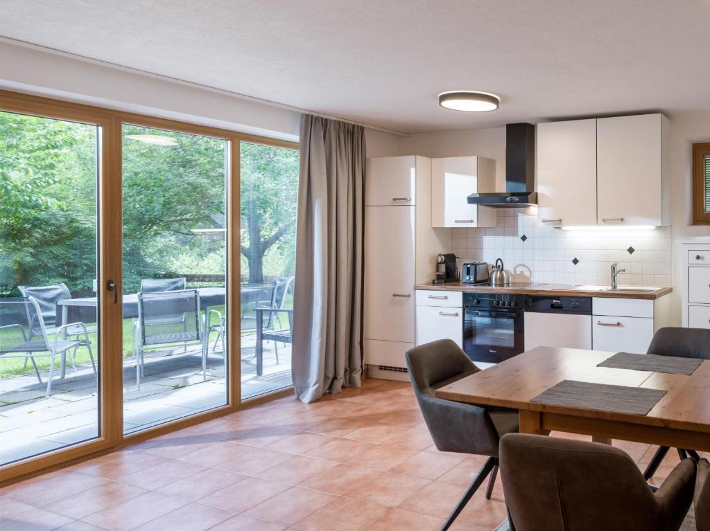 Kuchyň nebo kuchyňský kout v ubytování Appartements Wanner