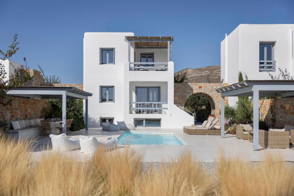 Bazén v ubytovaní Villa Ellie, private pool & seaview by Naxos Dunes alebo v jeho blízkosti