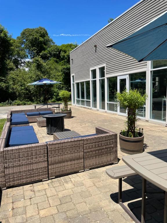 Iris Hotel Cape Cod photo