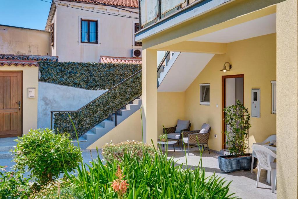 Zahrada ubytování Apartman REGINA
