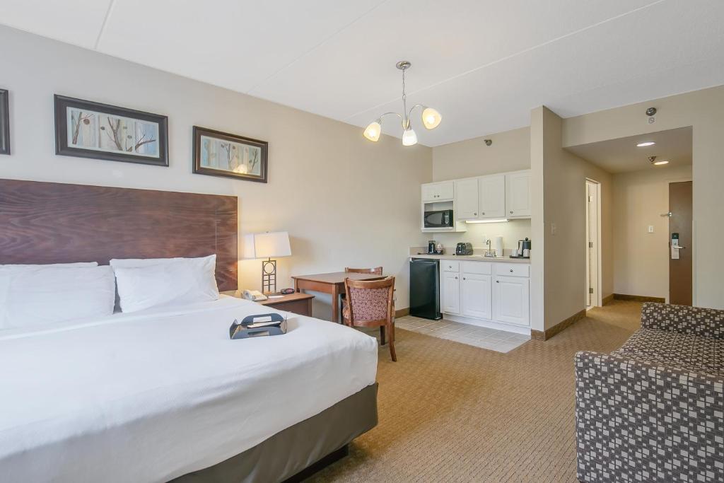 The Landmark Inn - Suite Royale