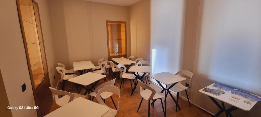 TV a/nebo společenská místnost v ubytování EVA LUXURY SUITE