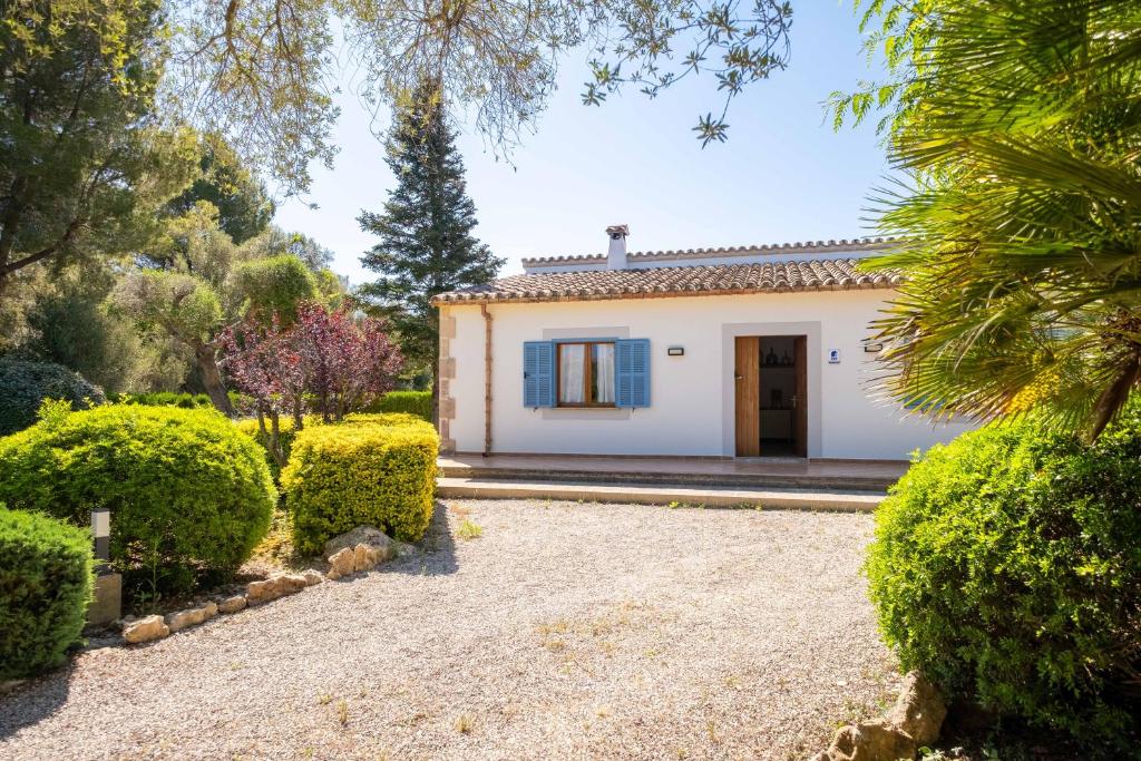 Vonkajšia záhrada v ubytovaní Villa Marina de Namer By SunVillas Mallorca